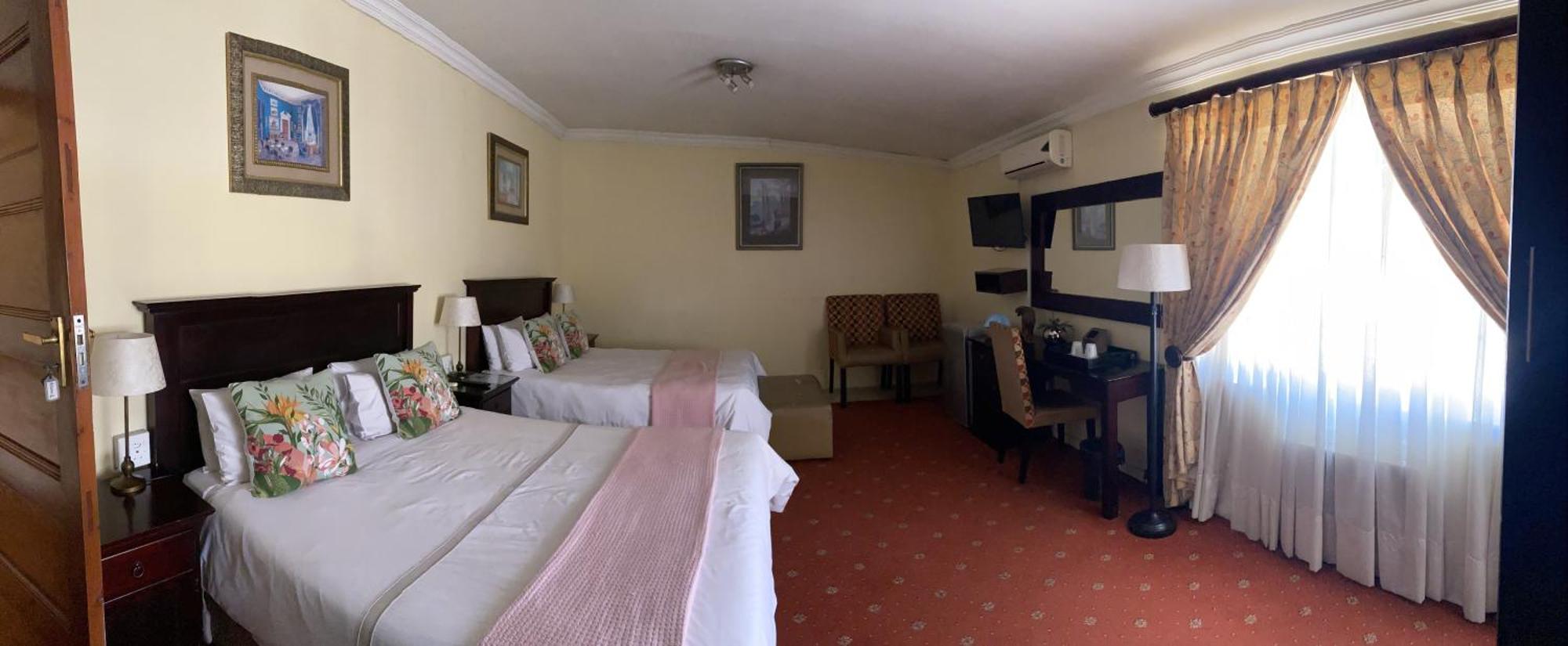Madlula'S Guesthouse Пітермаріцбург Екстер'єр фото